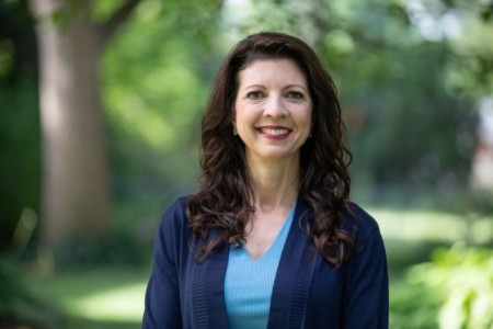 Betsy Dirksen Londrigan profile photo